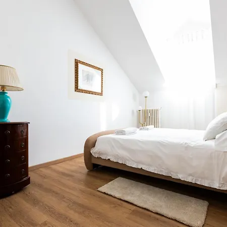 Santa Sofia Penthouses Mediolan