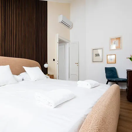 Santa Sofia Penthouses Apartament