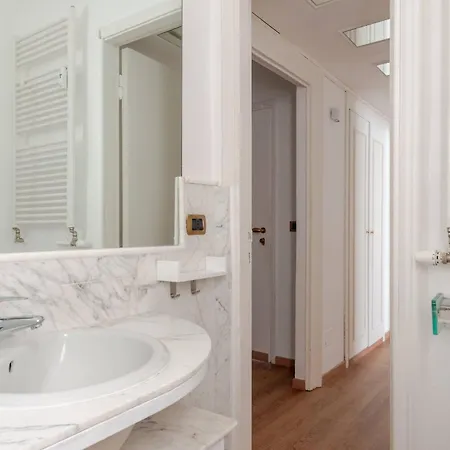 Santa Sofia Penthouses Apartman Milánó